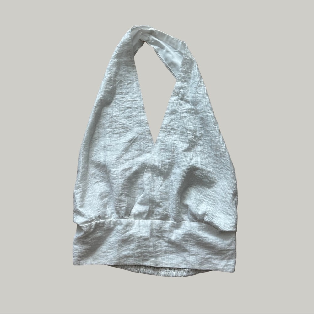 LIKE NEW Halter Crop Top
